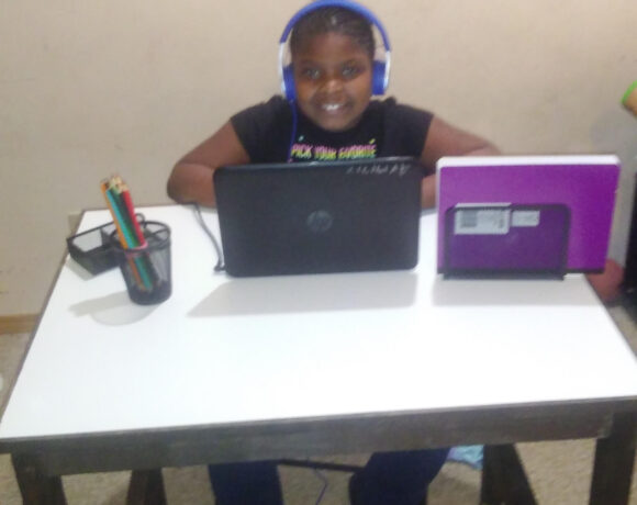 PGR Gets First Desks 4 Kids